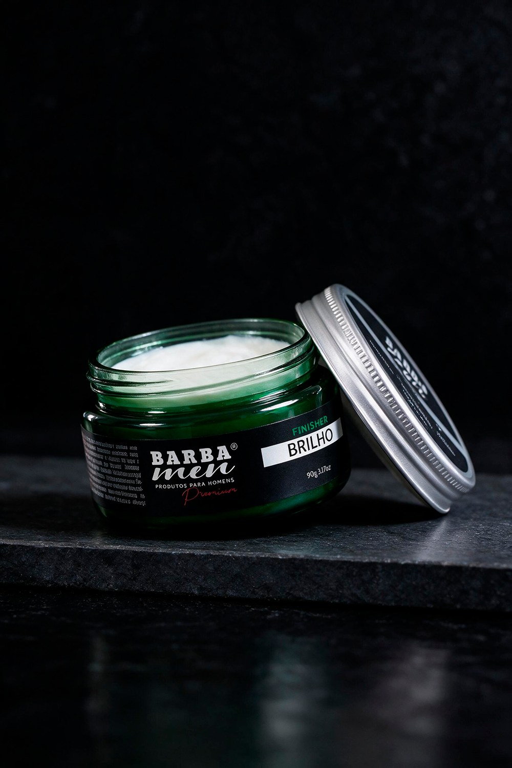 Textura da Pomada Modeladora Premium Barba Men 90g aberta