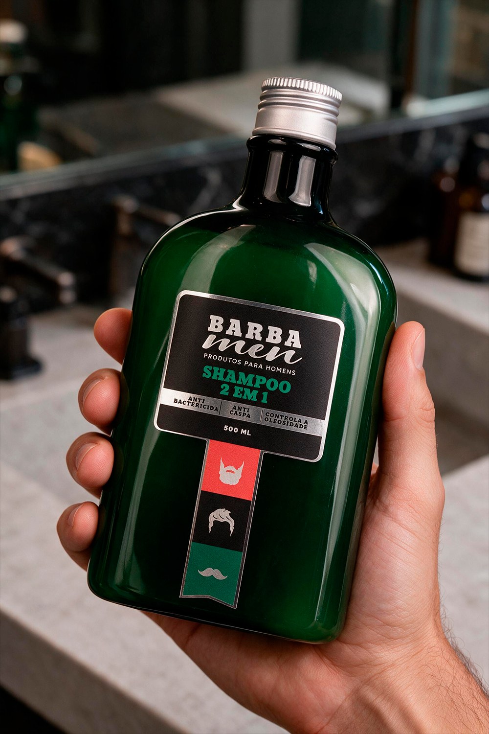 Ritual de banho masculino com bucha vegetal