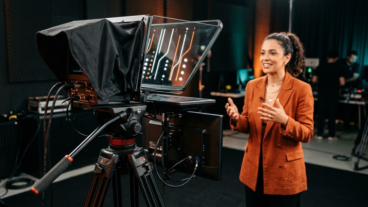 Bastidores de Gravação // Uso de teleprompter portátil para apresentar ofertas com fluidez e olhar direto na lente